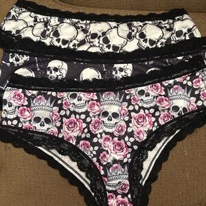 Morvia 3pk lace trim cheeky goth Emo panties skull/floral Crow skull Lingerie